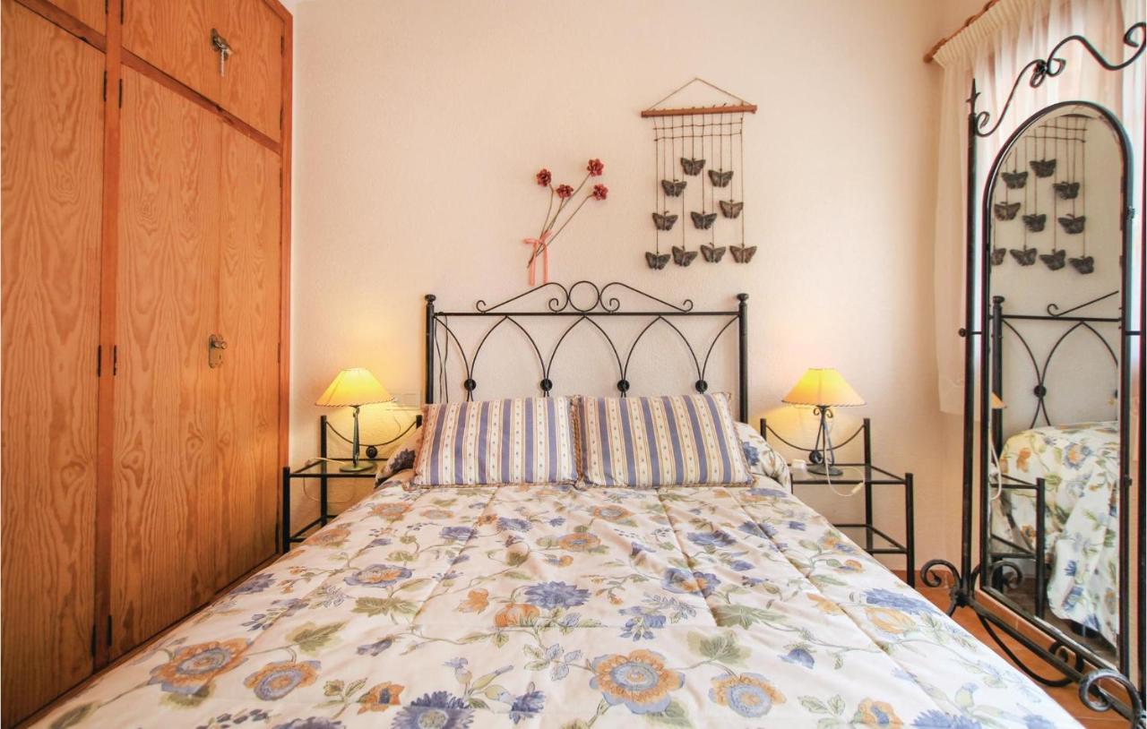 Lovely Home In Santa Pola With Kitchenette Zewnętrze zdjęcie